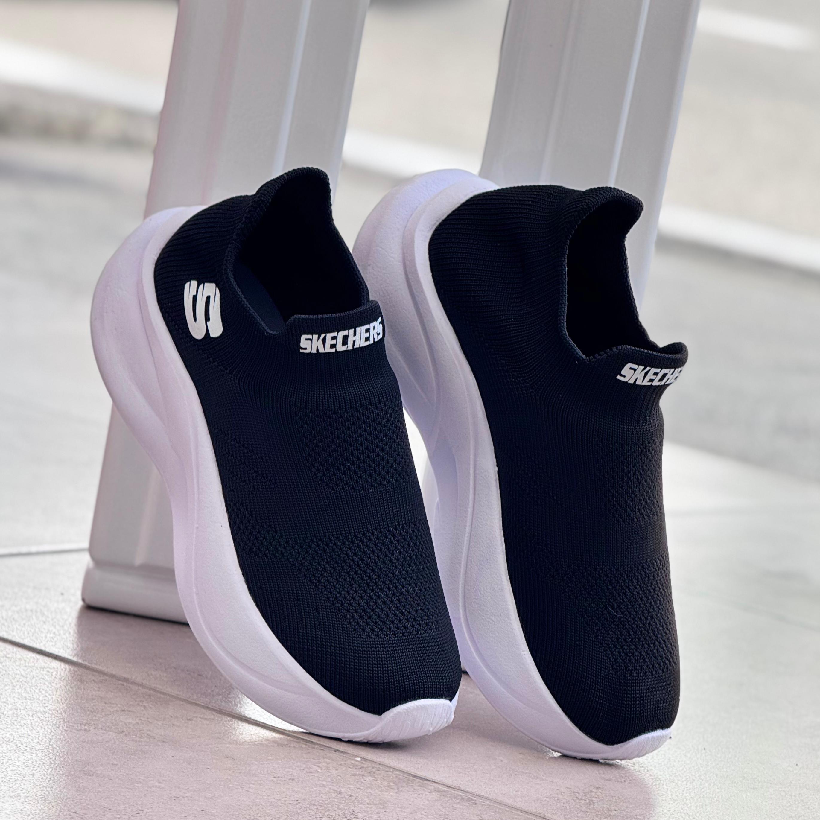 TENIS SKEACHERS DAMA Y CABALLERO NEGRO