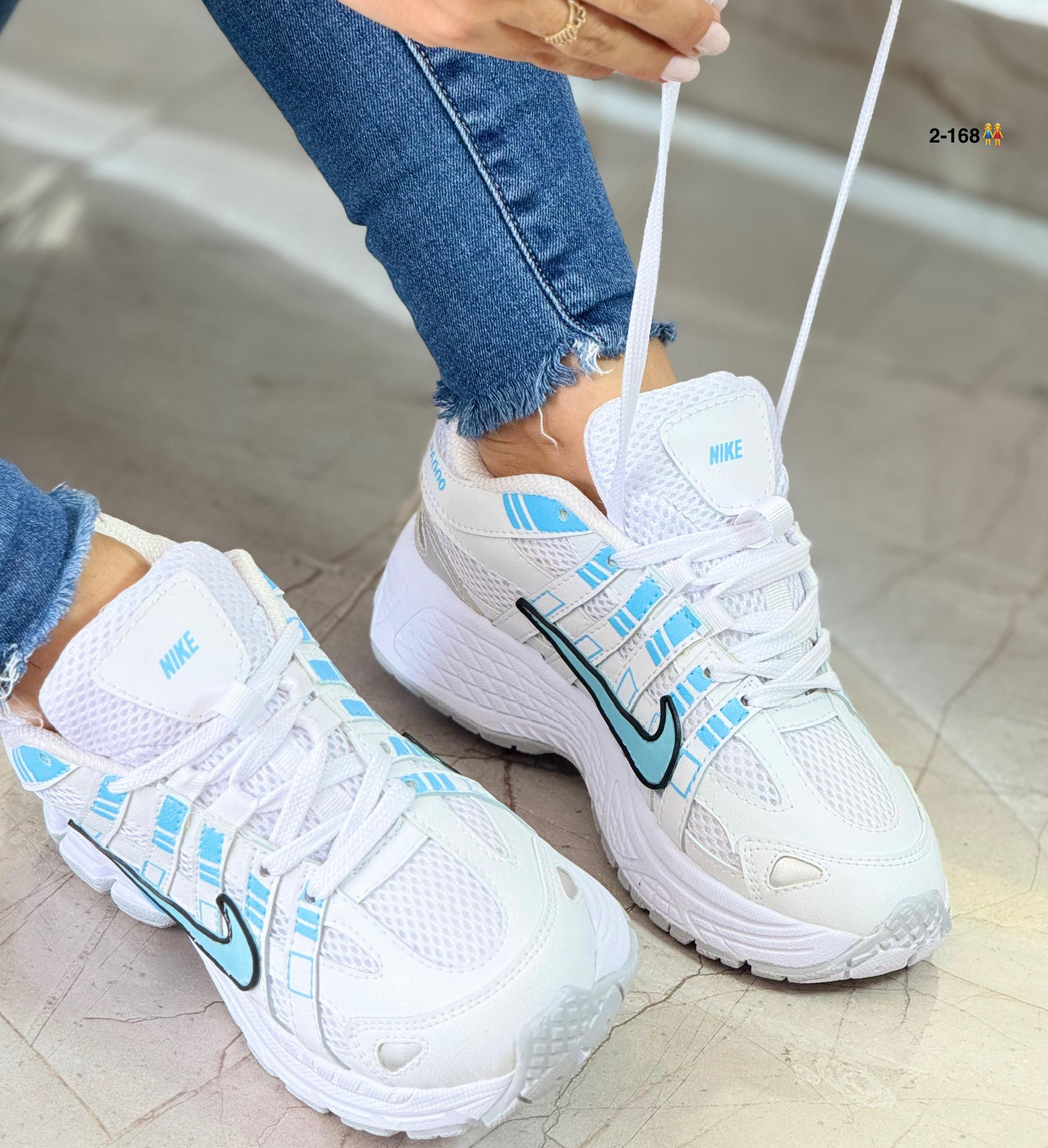 NIKE P6000 DAMA BLANCO X AZUL